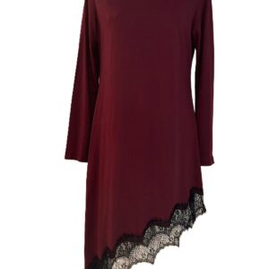 Vestido asimetrico con encaje